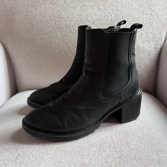 Thursday Boot Company Black Matte Chelsea Chunky Heel Leather Boots Size 8 Women - Picture 4 of 8